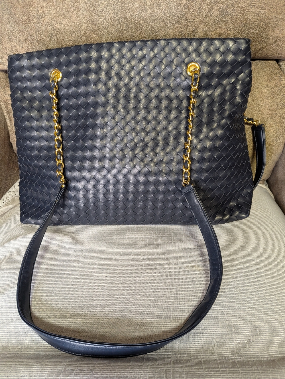 VTG Jennifer Moore Navy Woven Chain Strap Tote - Bottega Style